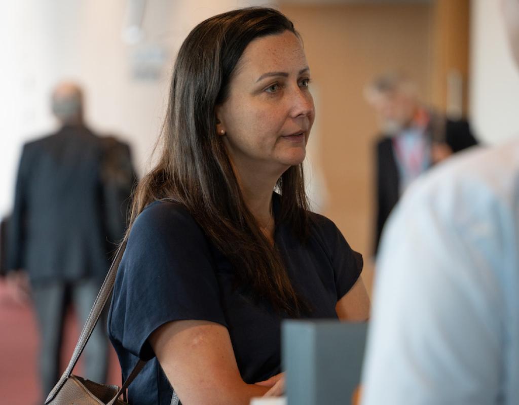 Caption can be optionally added to each image